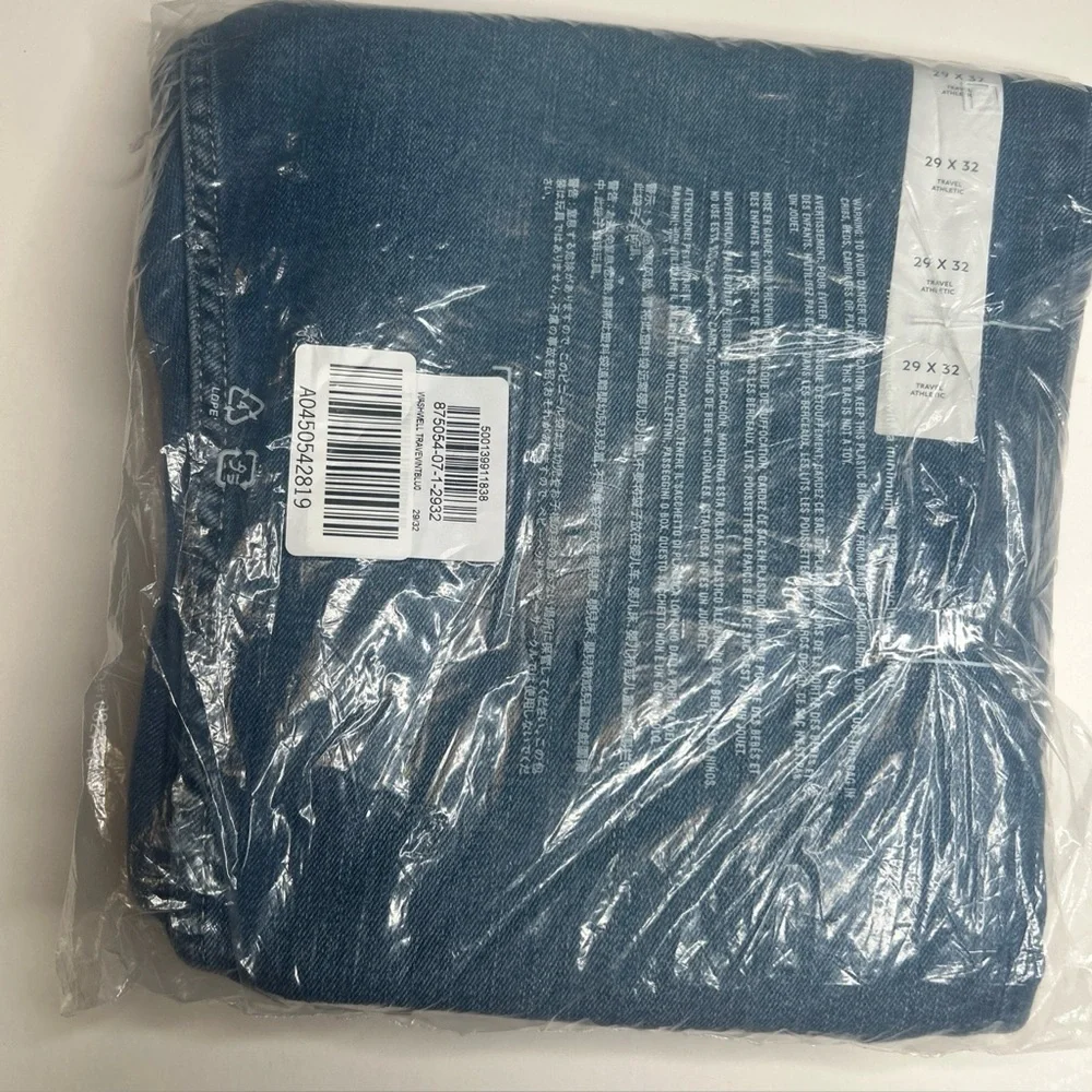 NWT Banana Republic Men’s Athletic Traveler Jeans 29x32 Vintage Blue Stretch